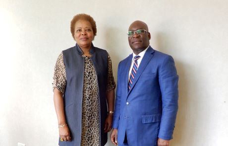 Secretária Executiva reúne com Ministro dos Assuntos Exteriores e Cooperação da Guiné Equatorial
