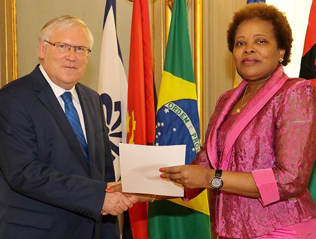 Secretária Executiva recebe cartas credenciais do embaixador da República Eslovaca