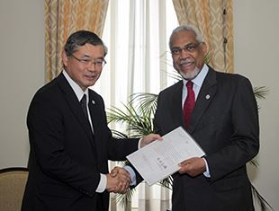 Secretário Executivo recebe cartas credenciais do embaixador do Japão em Portugal