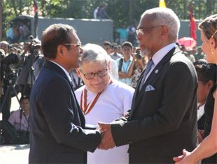 Embaixador Murargy condecorado com a «Ordem de Timor-Leste»