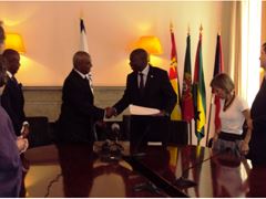 Embaixador de Angola junto da CPLP apresenta cartas credenciais